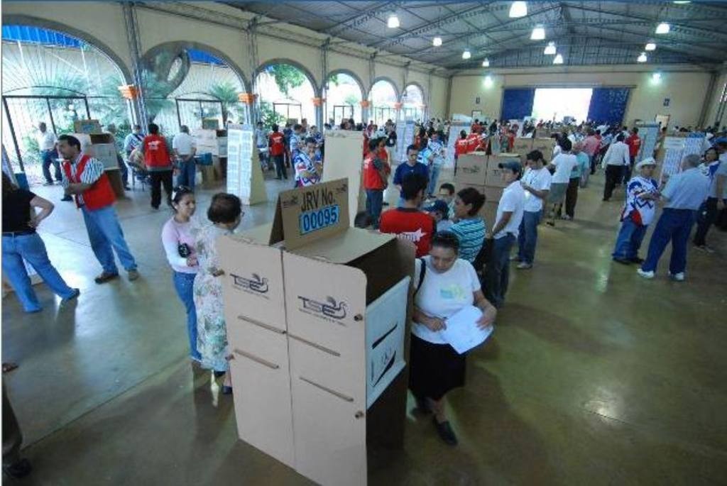 Foto tomada de internet. http://www.ds.com.sv/. Los votantes salvadoreños están poco animado para ir a votar el 4 de marzo.