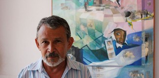 Mario Castrillo, curador de arte desde la Universidad Nacional de El Salvador. Foto por: Mitzty Torres.